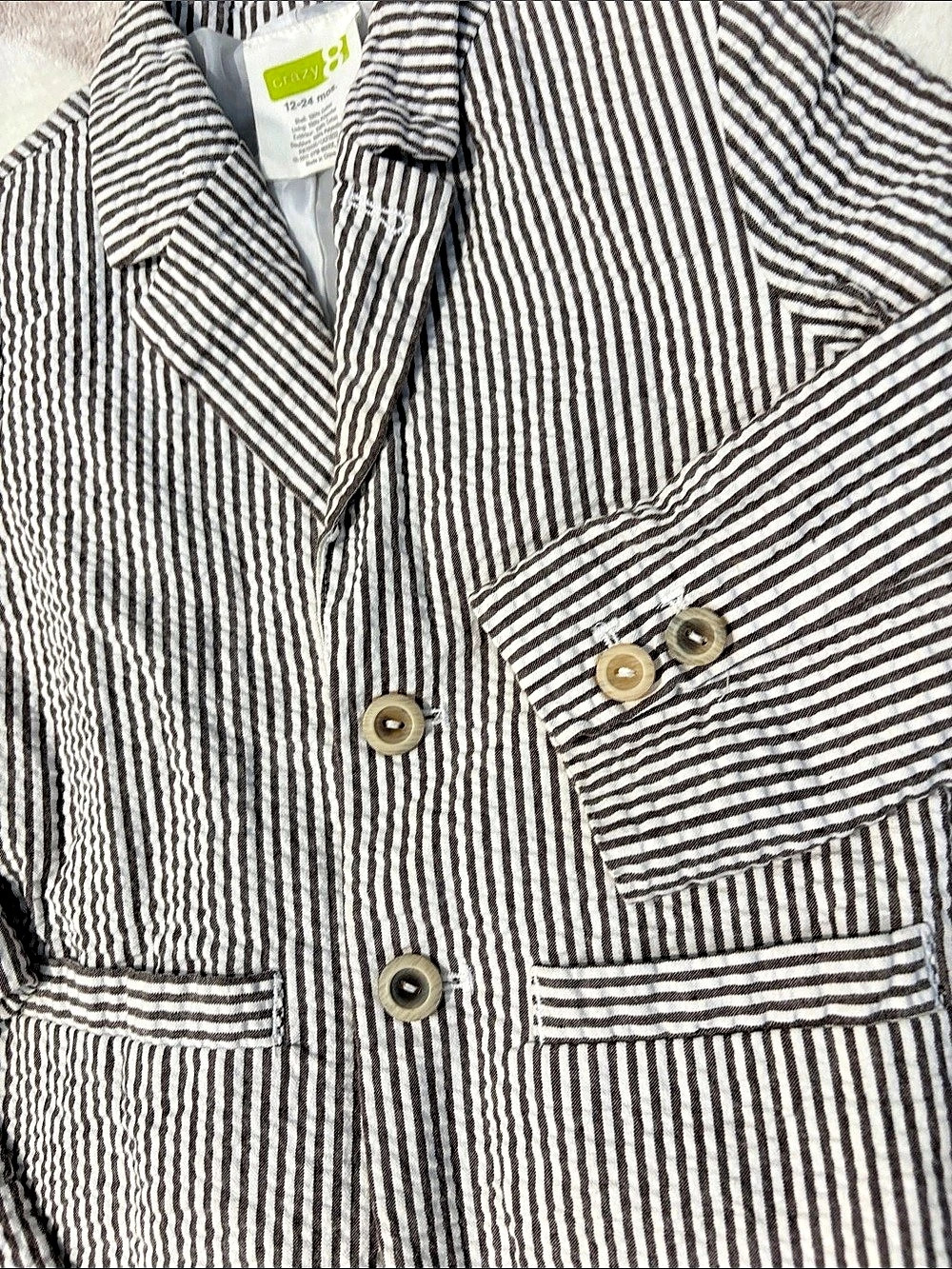 crazy 8 seersucker Striped Set Size 12-24M Like New - Picture 3 of 12
